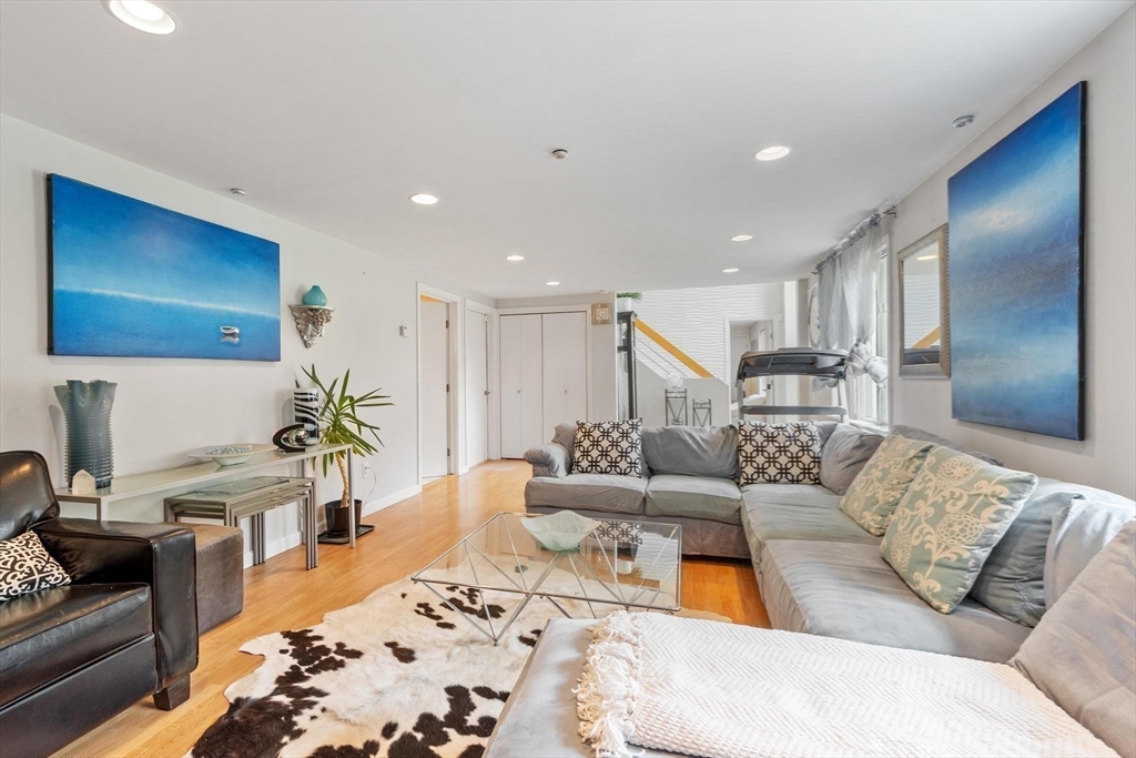 81 Goodale St