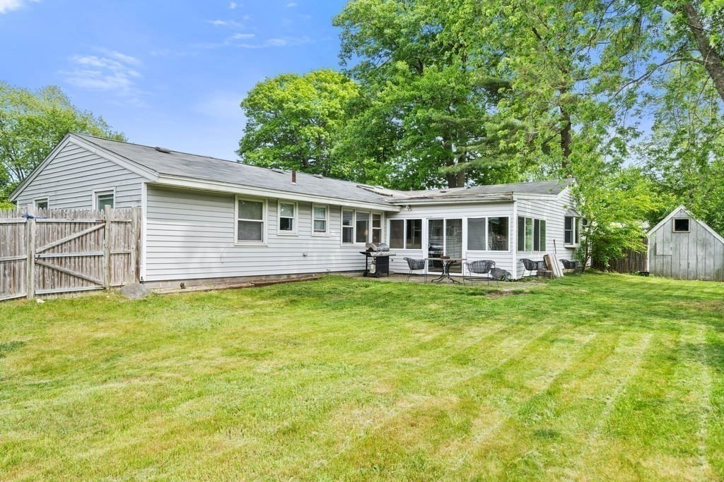 6 Antrim Rd