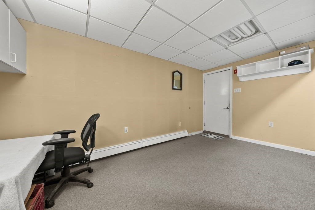6 Antrim Rd