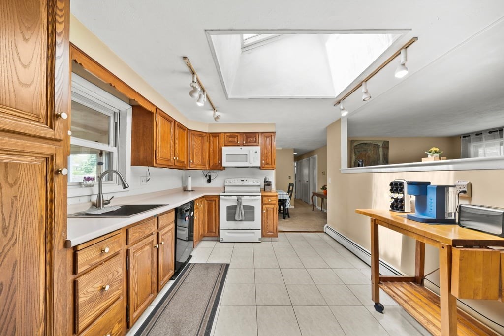 6 Antrim Rd