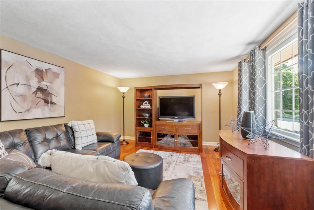 9 Brookbridge Rd