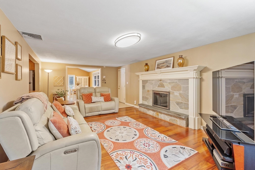 9 Brookbridge Rd