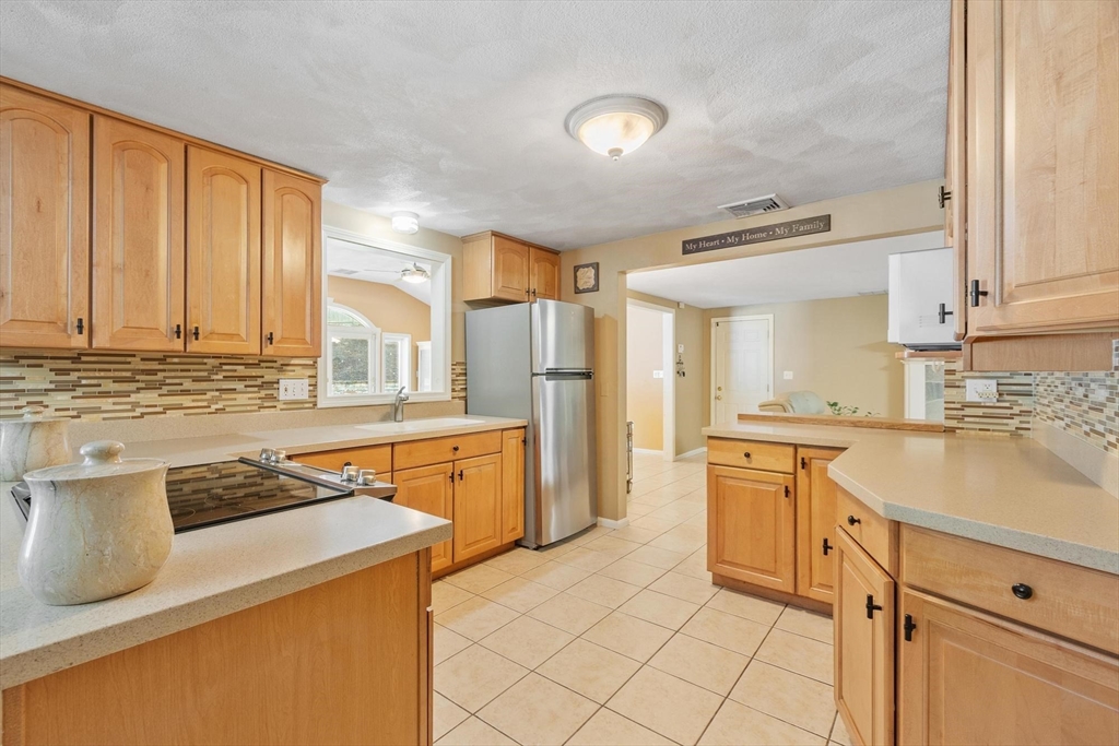 9 Brookbridge Rd