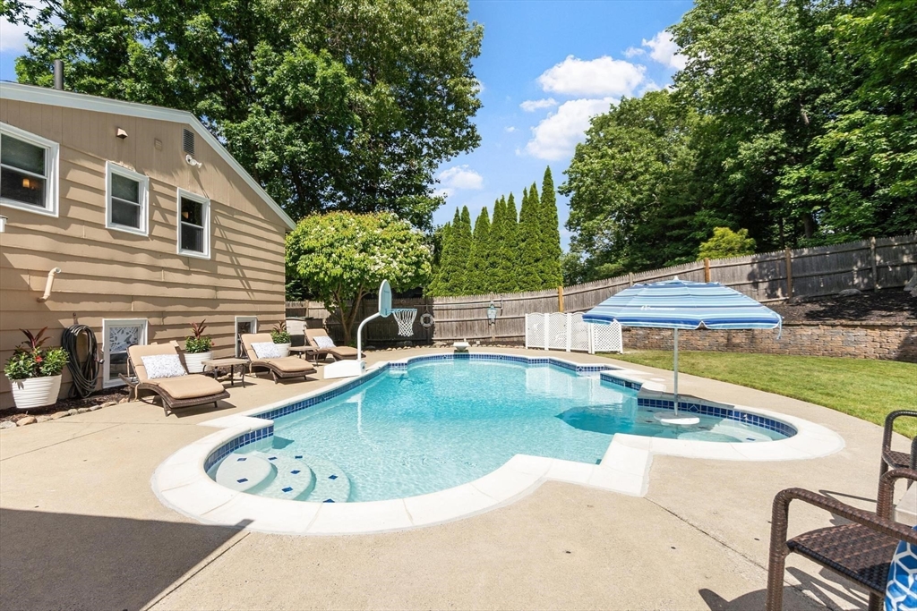9 Brookbridge Rd