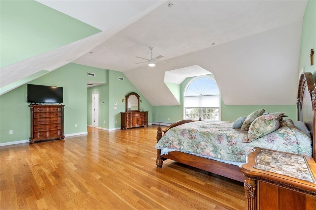 14 Lakeview Ave