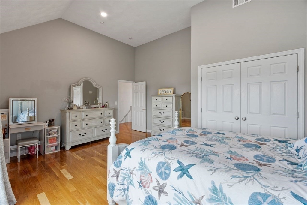 14 Lakeview Ave