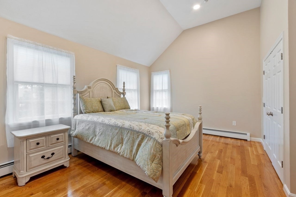 14 Lakeview Ave