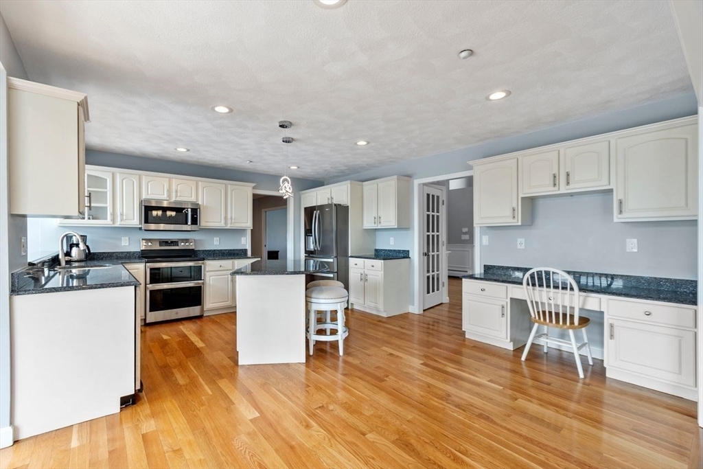 14 Lakeview Ave