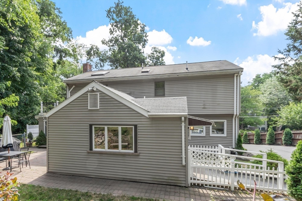 155 Winona St