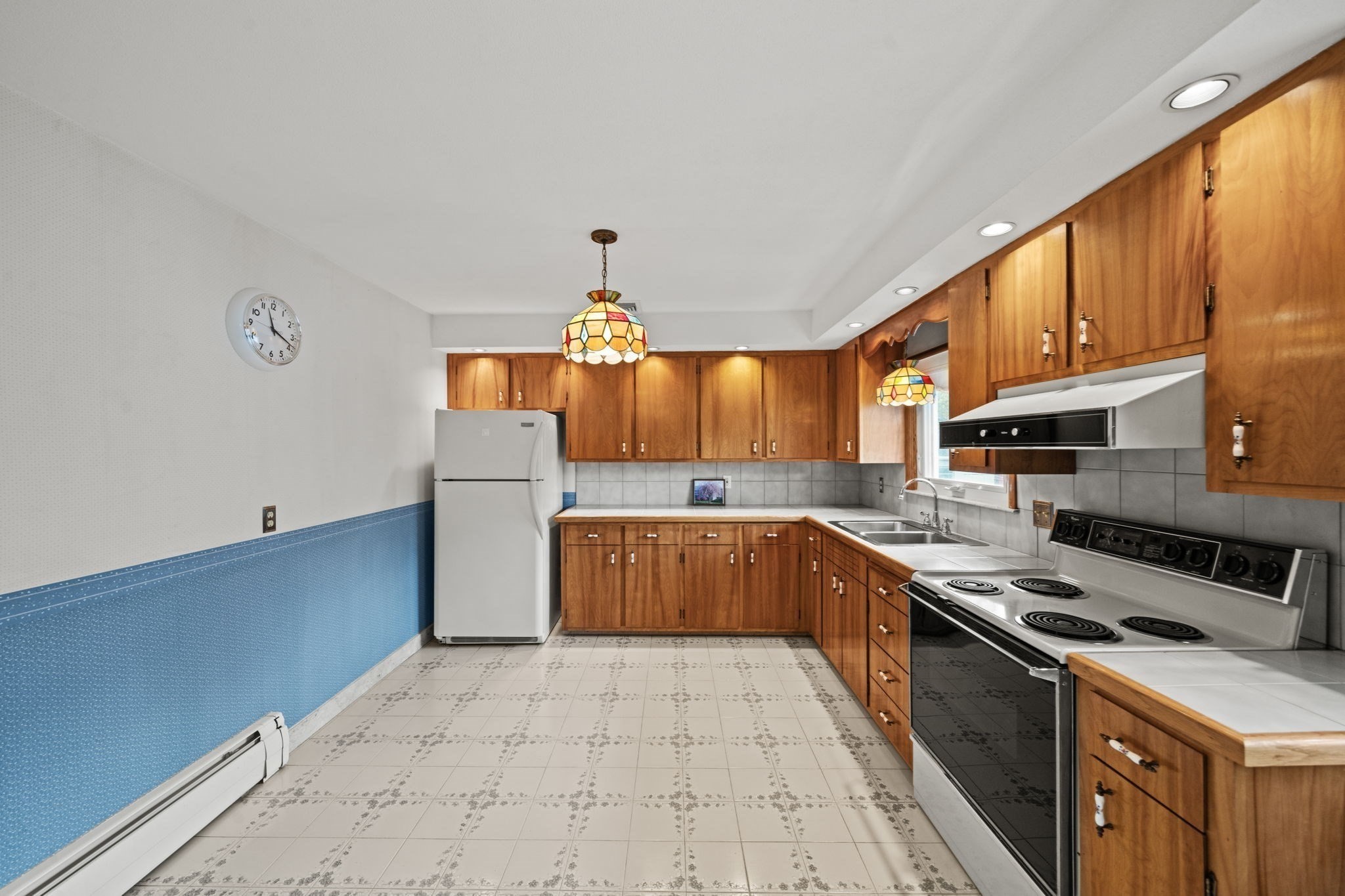 7 Cedarcrest Rd