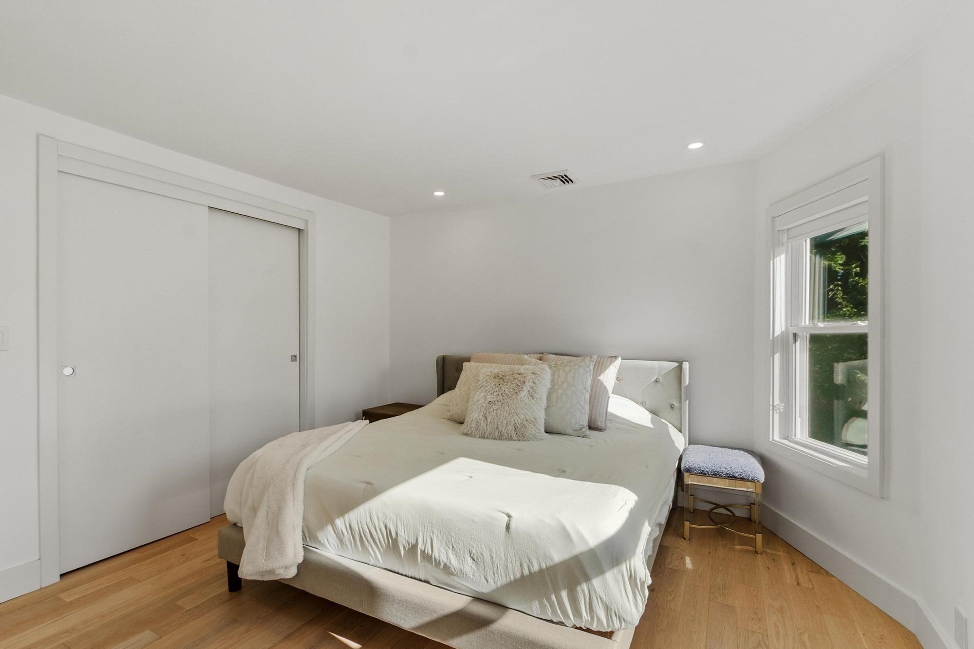 32 Coolidge Ave