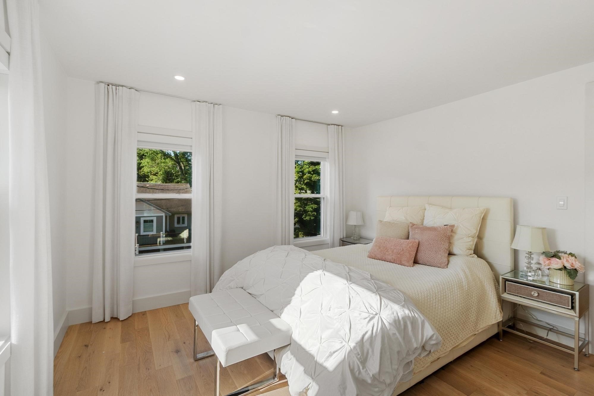 32 Coolidge Ave