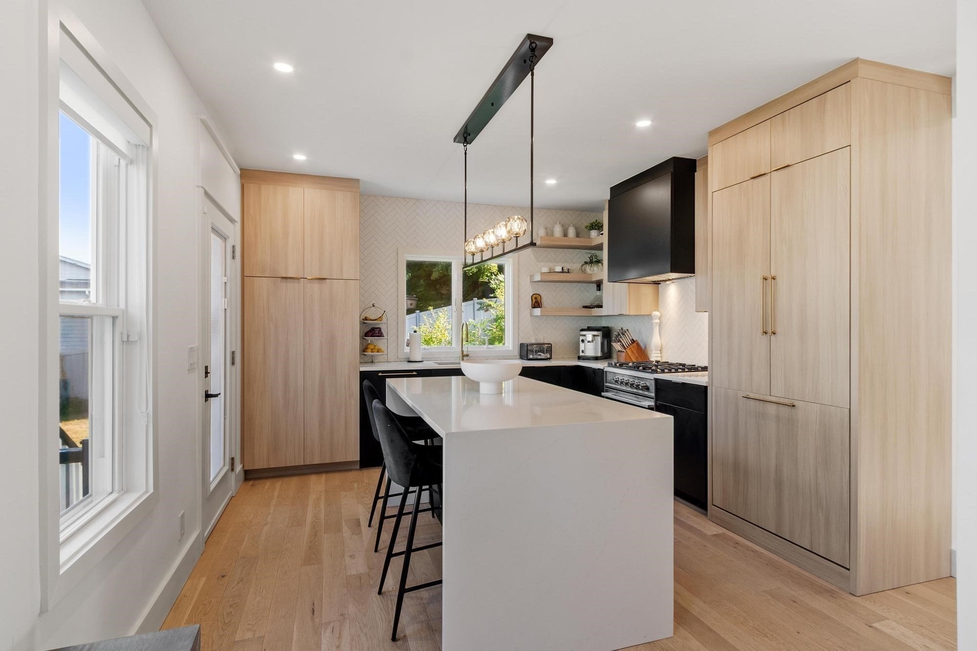 32 Coolidge Ave