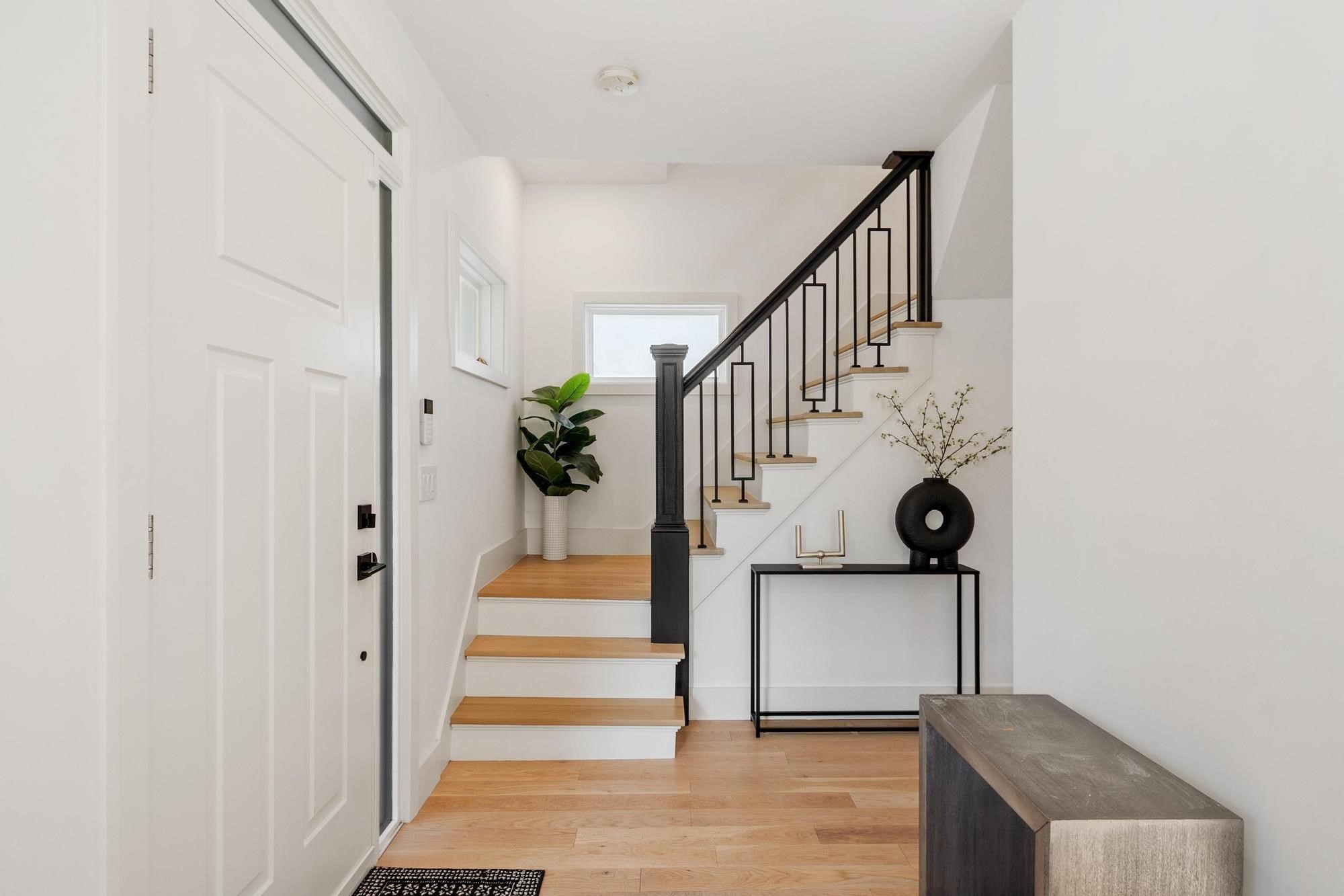 32 Coolidge Ave
