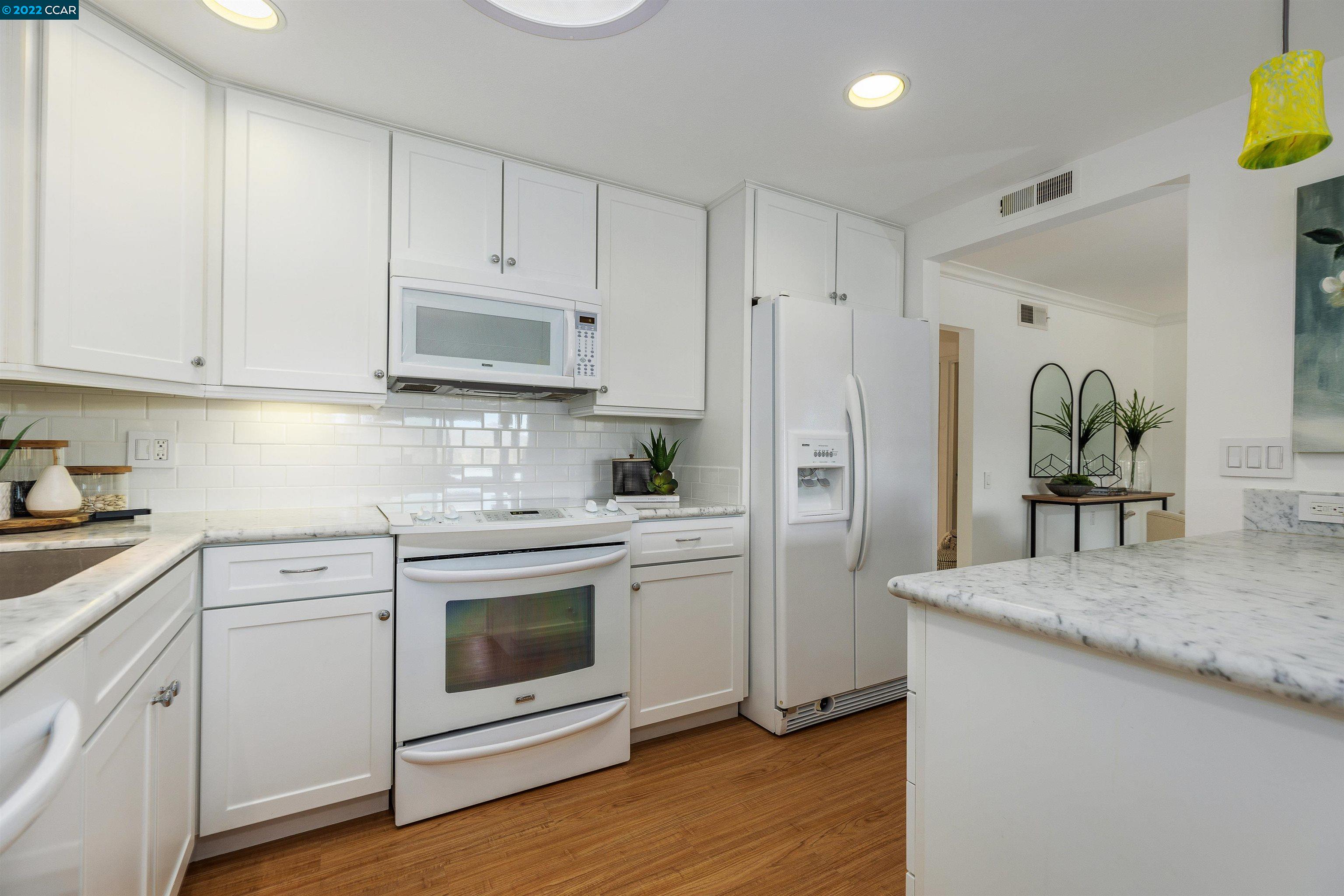 1524 Golden Rain Rd Unit: 3