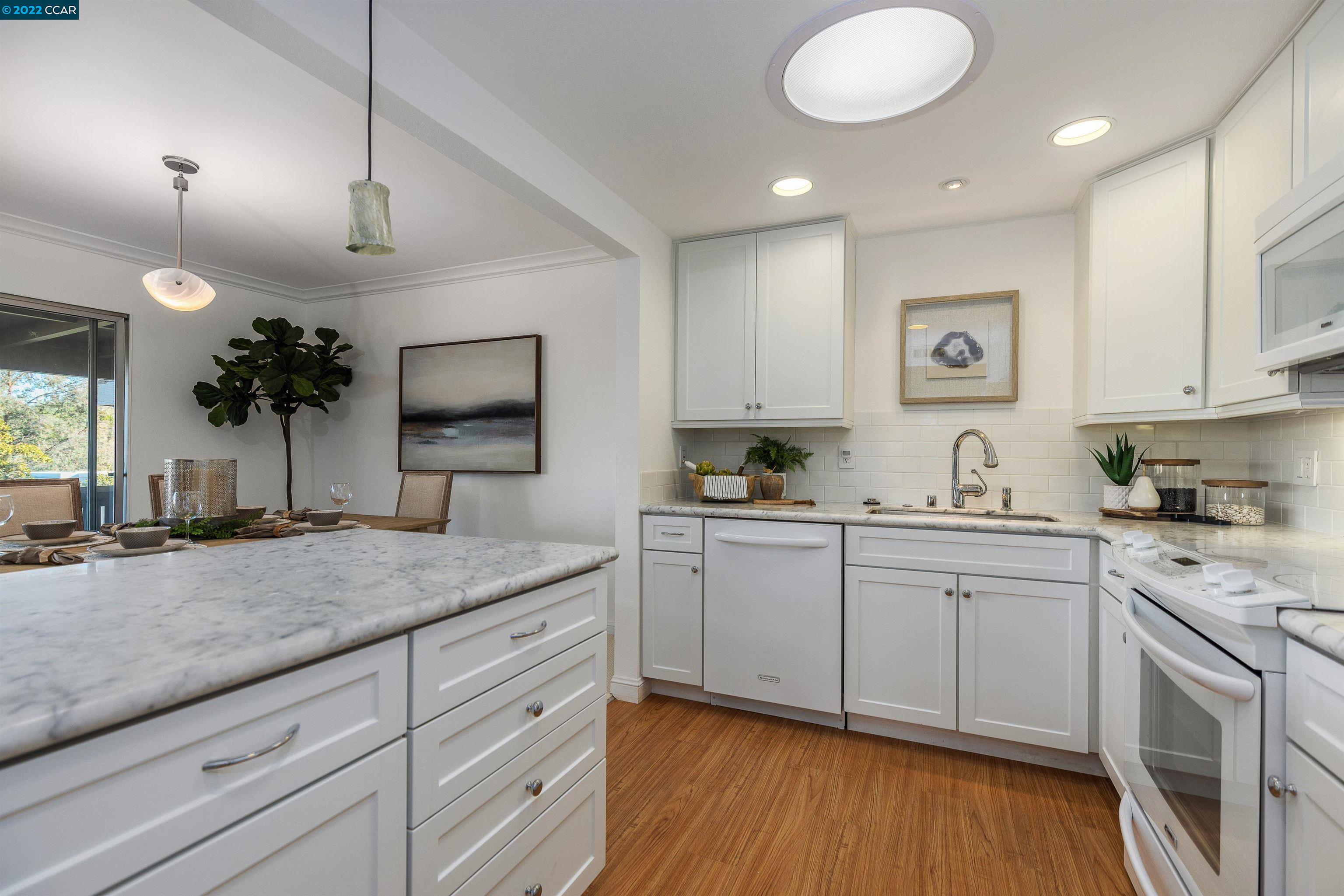 1524 Golden Rain Rd Unit: 3