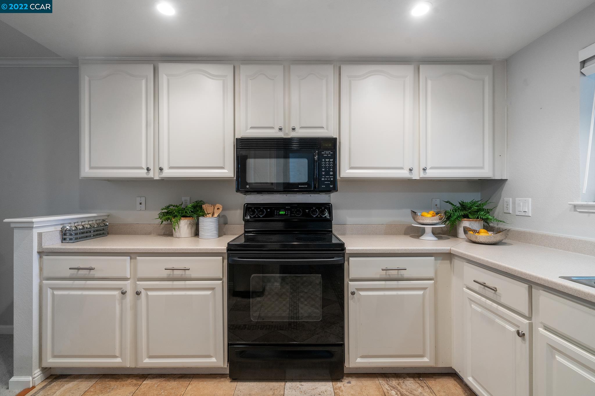 2617 Oak Rd Unit: A