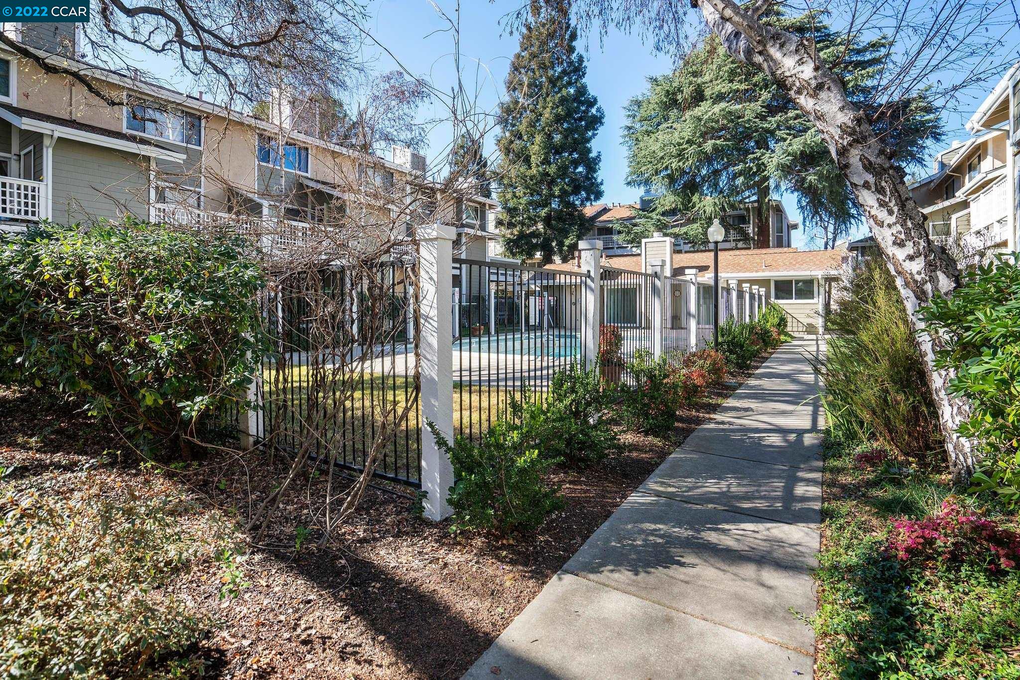 2617 Oak Rd Unit: A