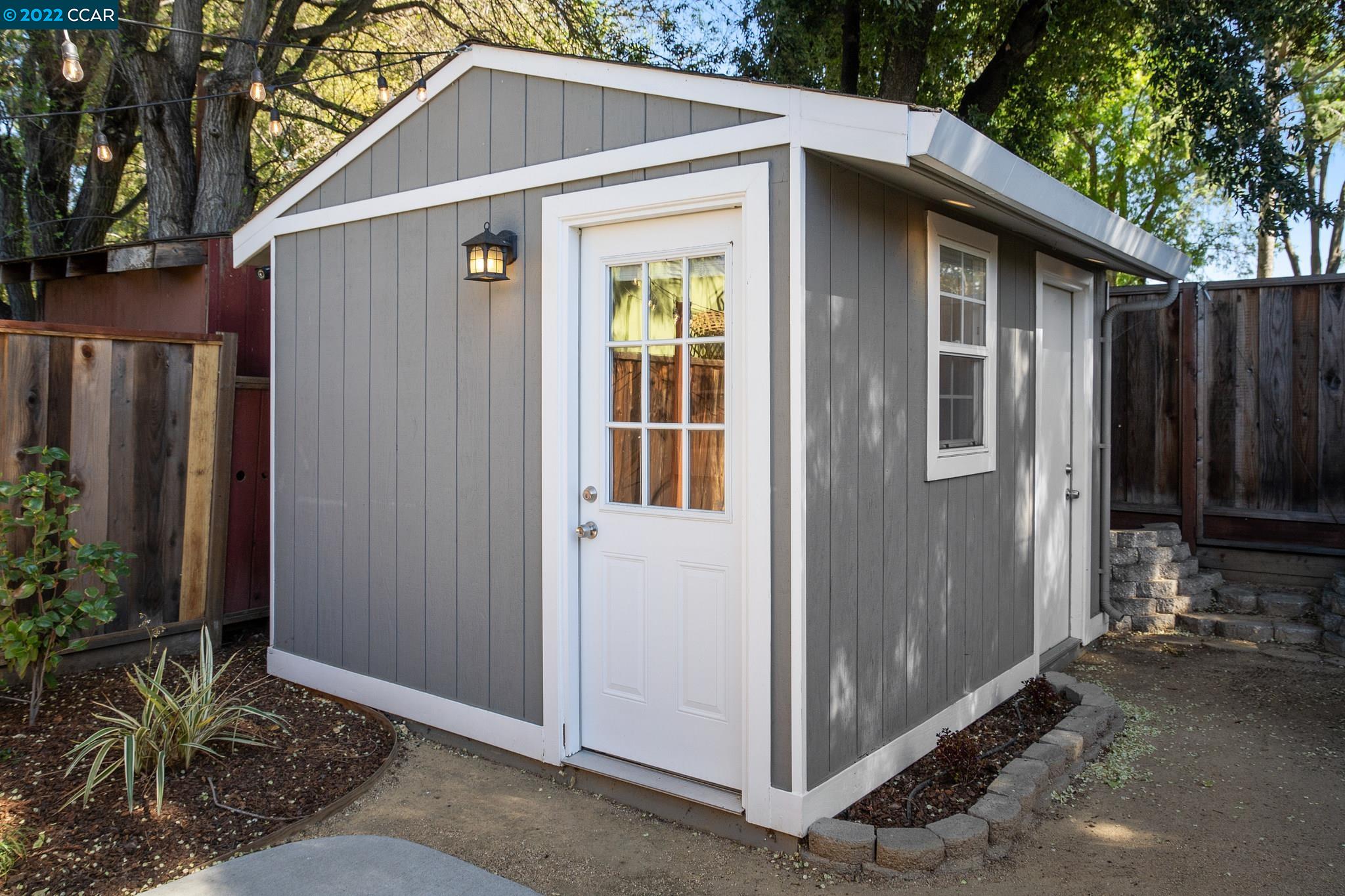 2507 Erie Dr