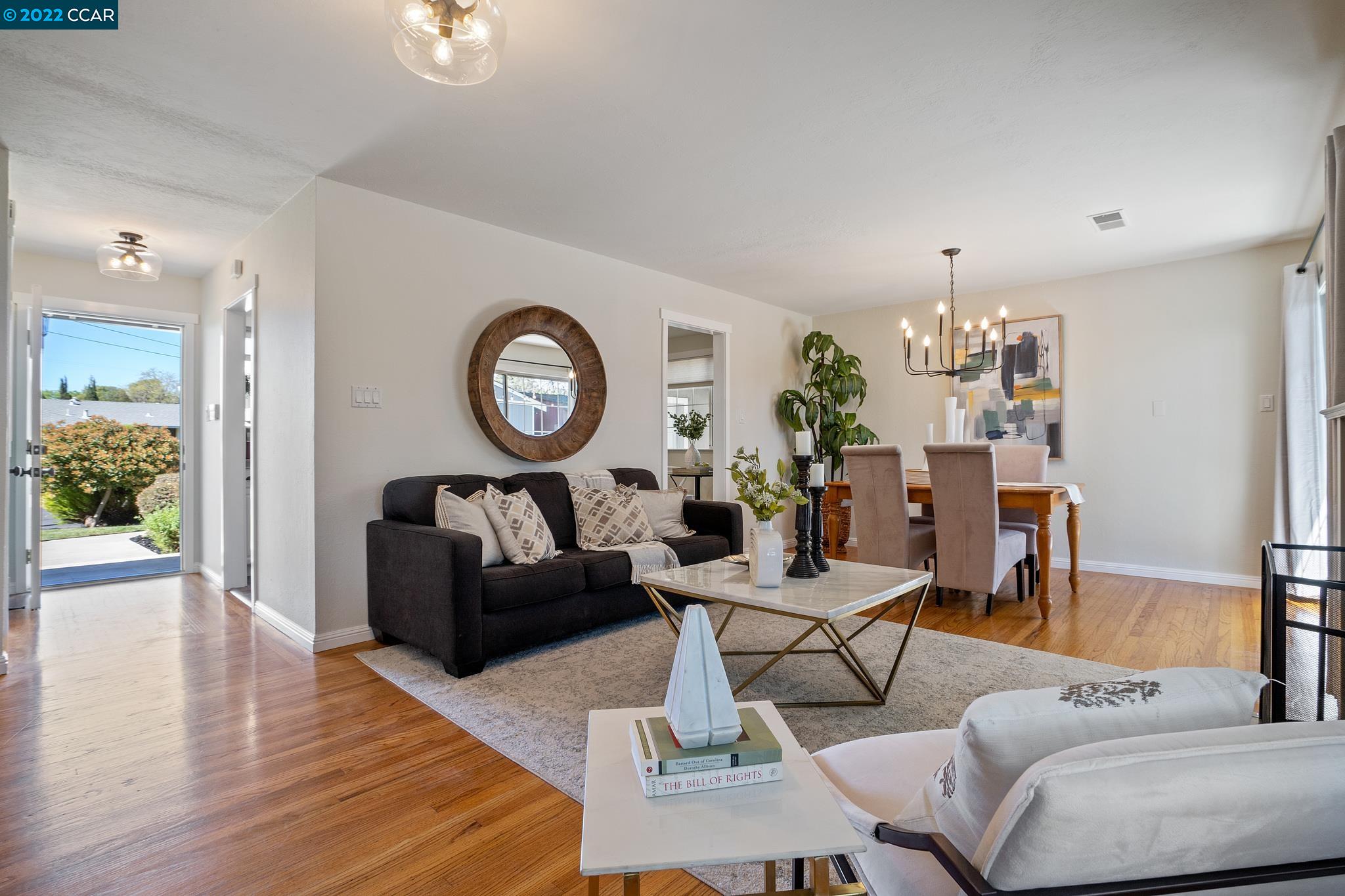 2507 Erie Dr