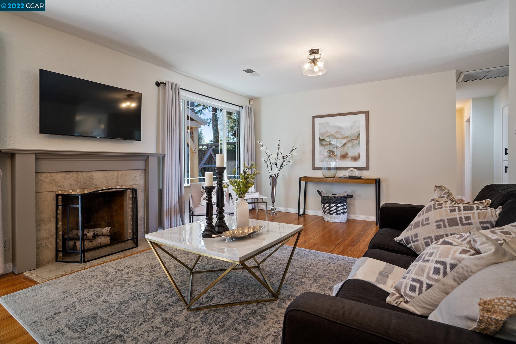 2507 Erie Dr