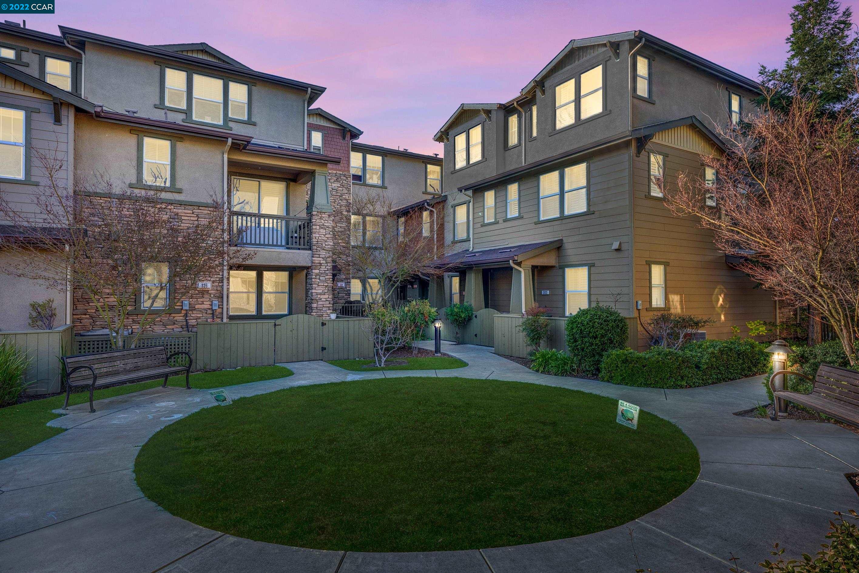 318 El Paseo Cir