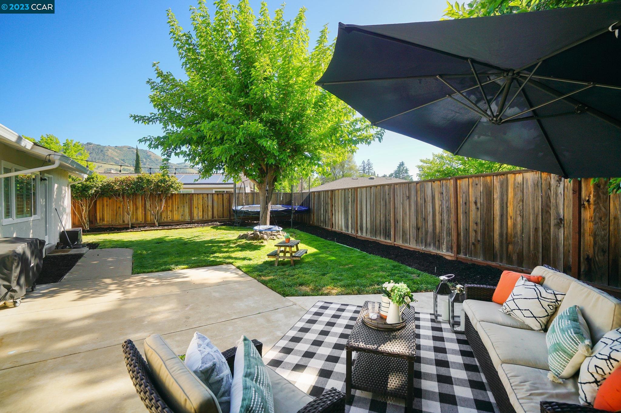 5542 Montana Dr