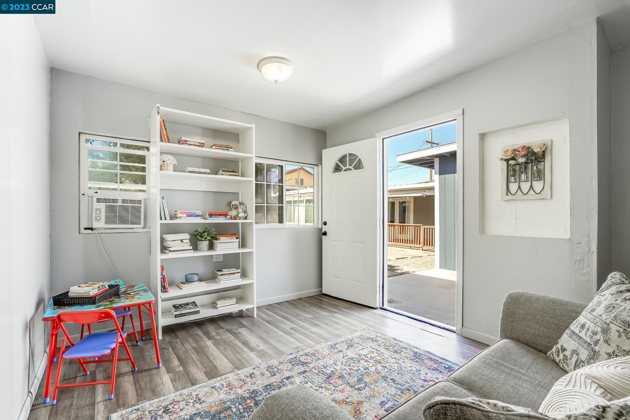 1407 Carol Dr