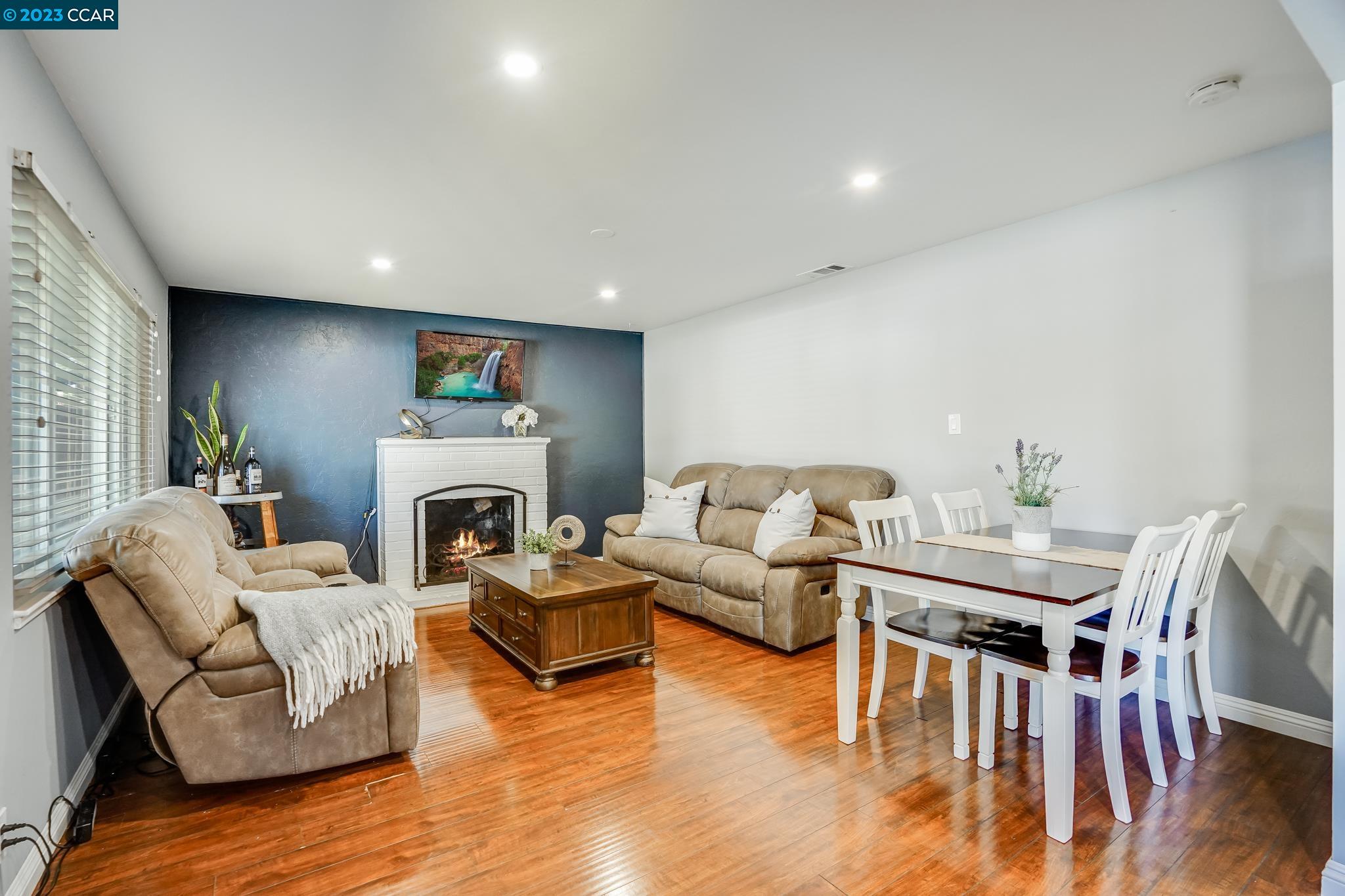 1407 Carol Dr
