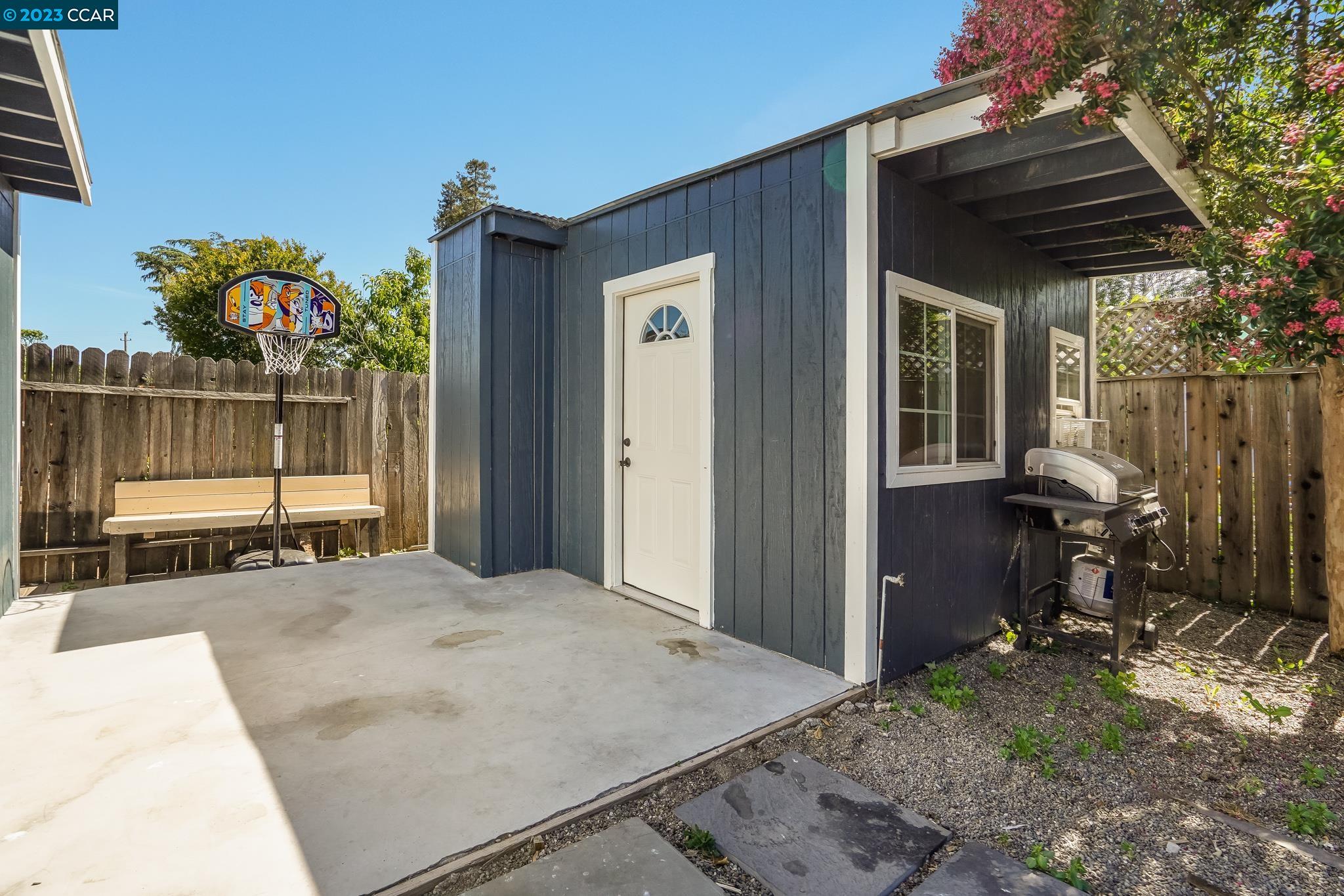 1407 Carol Dr