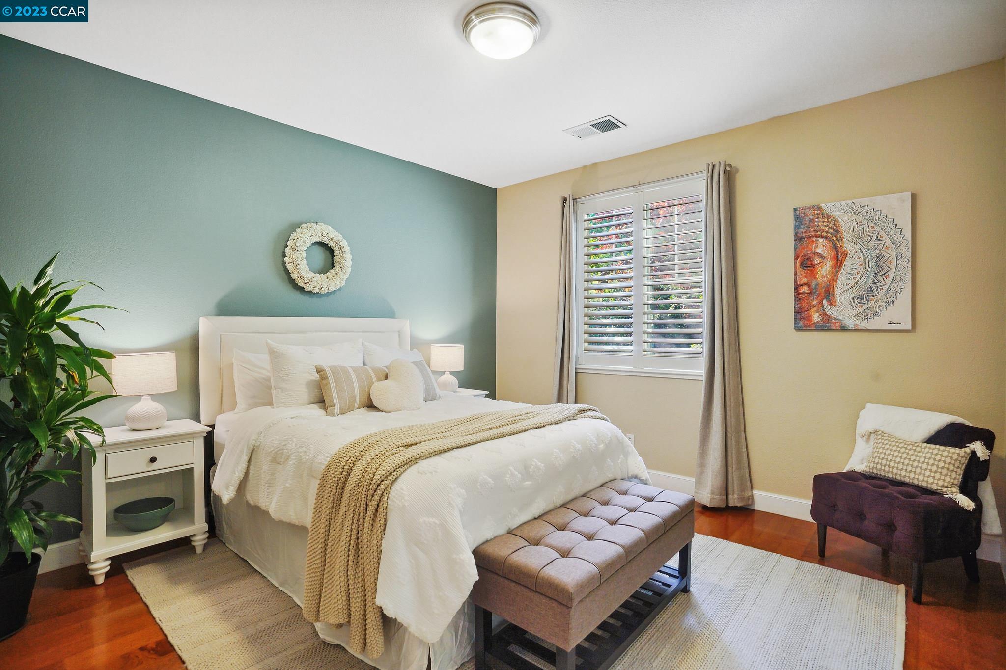 124 Sugarloaf Ct