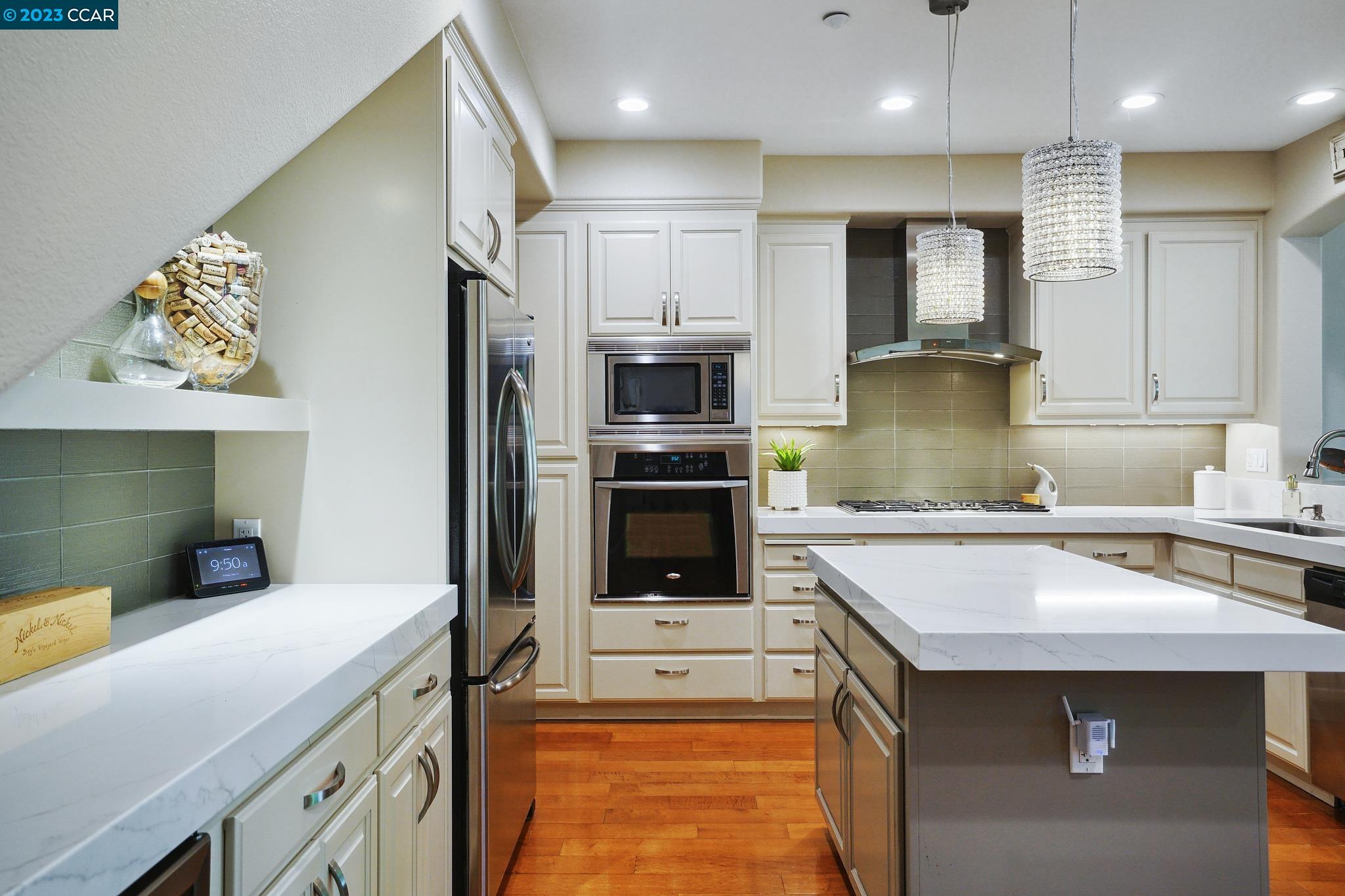 124 Sugarloaf Ct