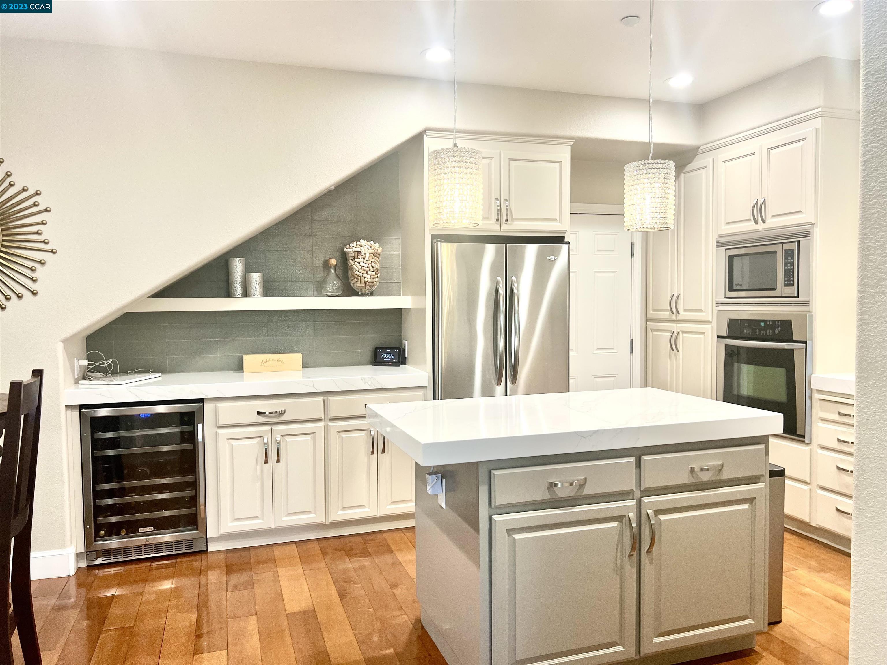 124 Sugarloaf Ct
