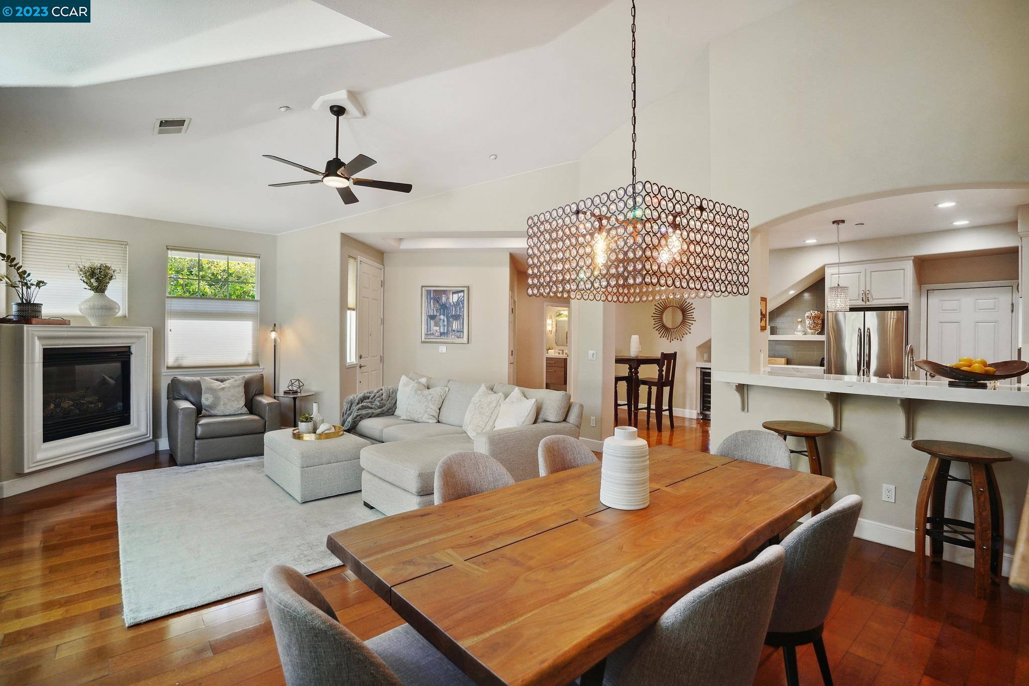 124 Sugarloaf Ct