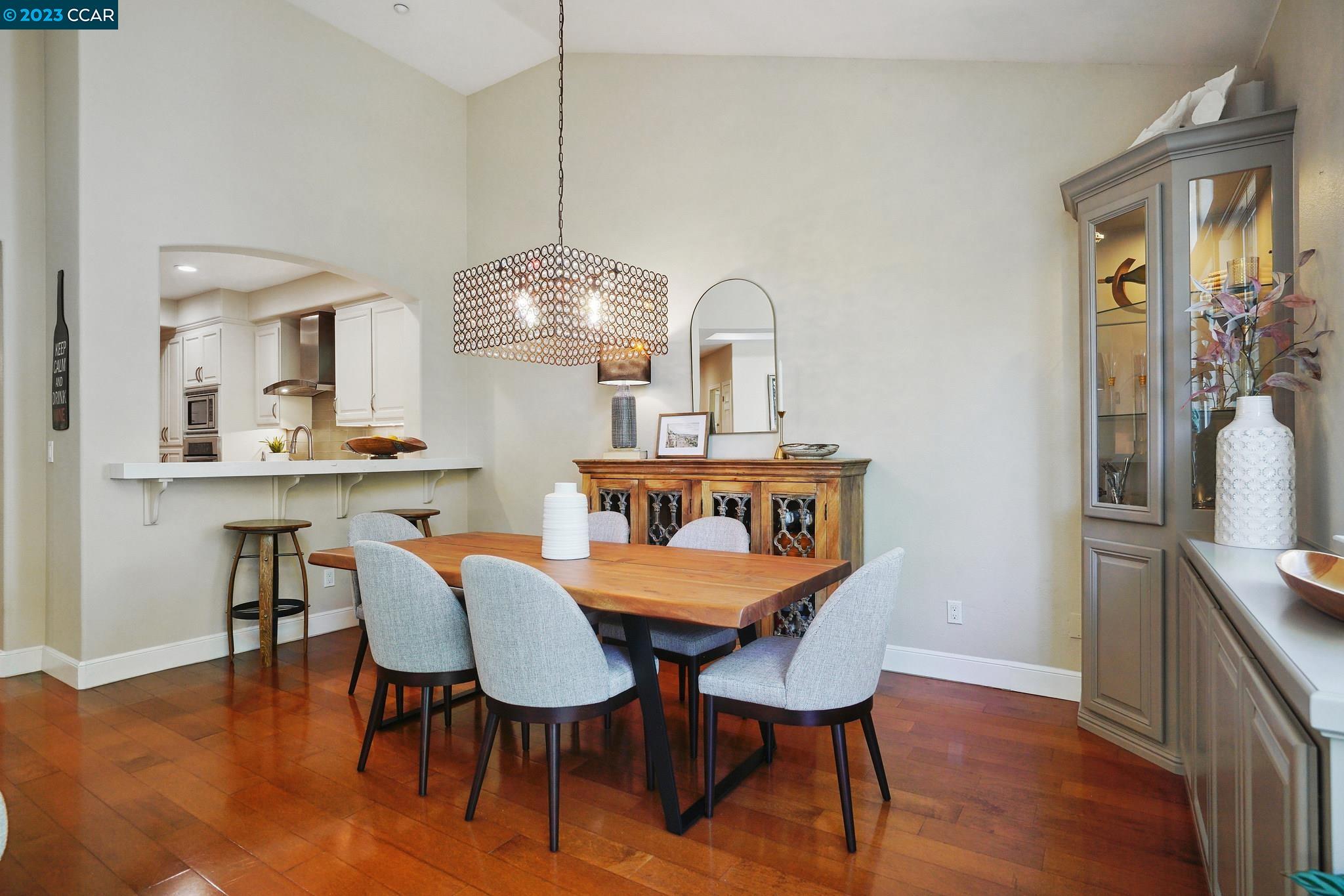 124 Sugarloaf Ct