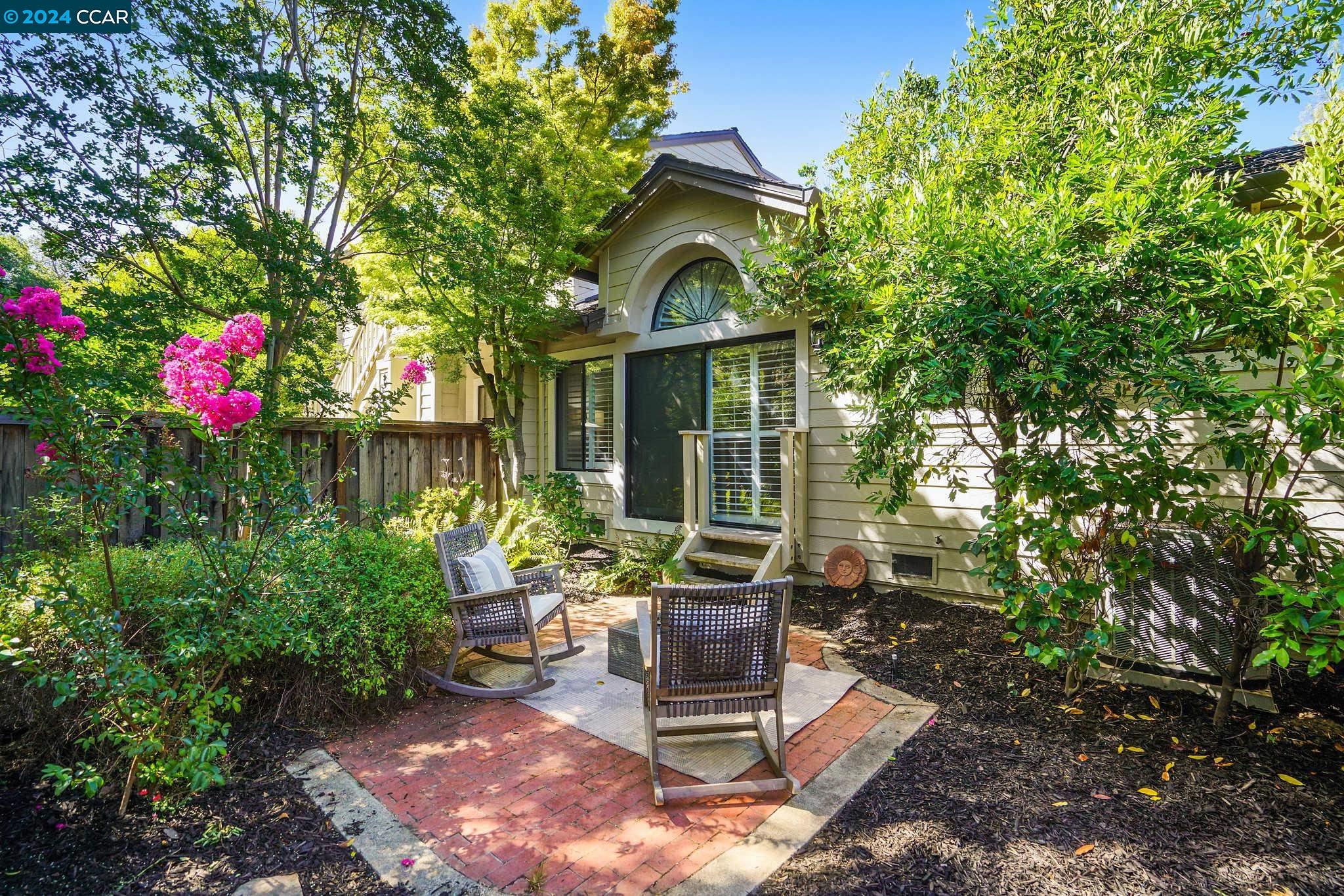 1986 Beacon Ridge Ct