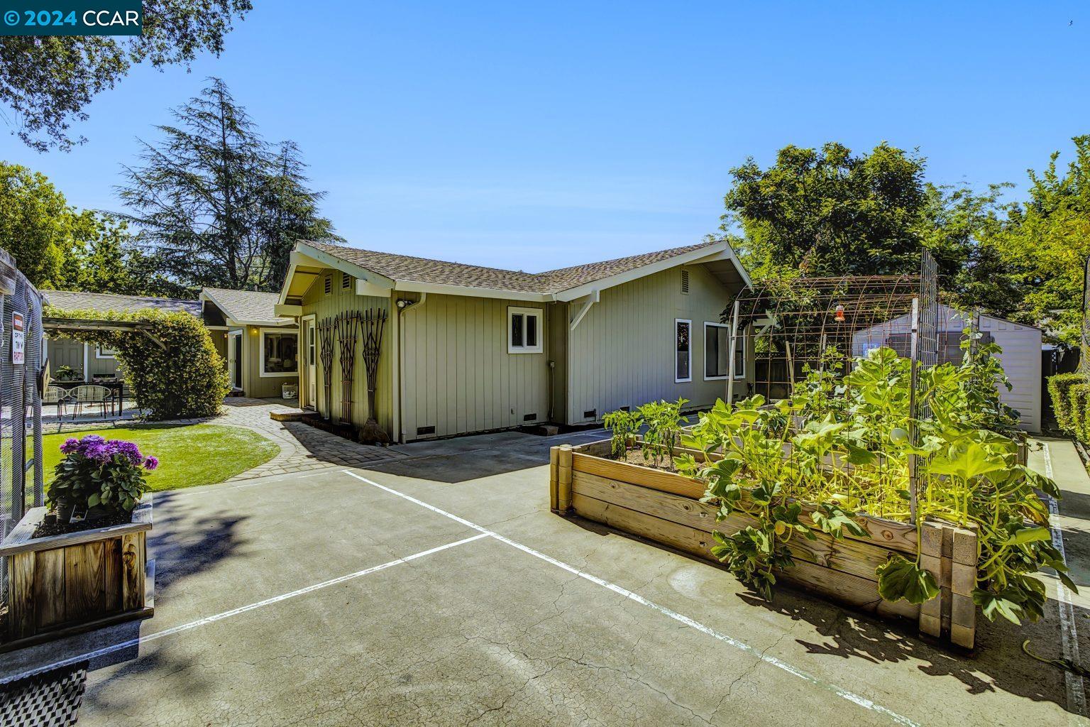 3220 Tamworth Ct