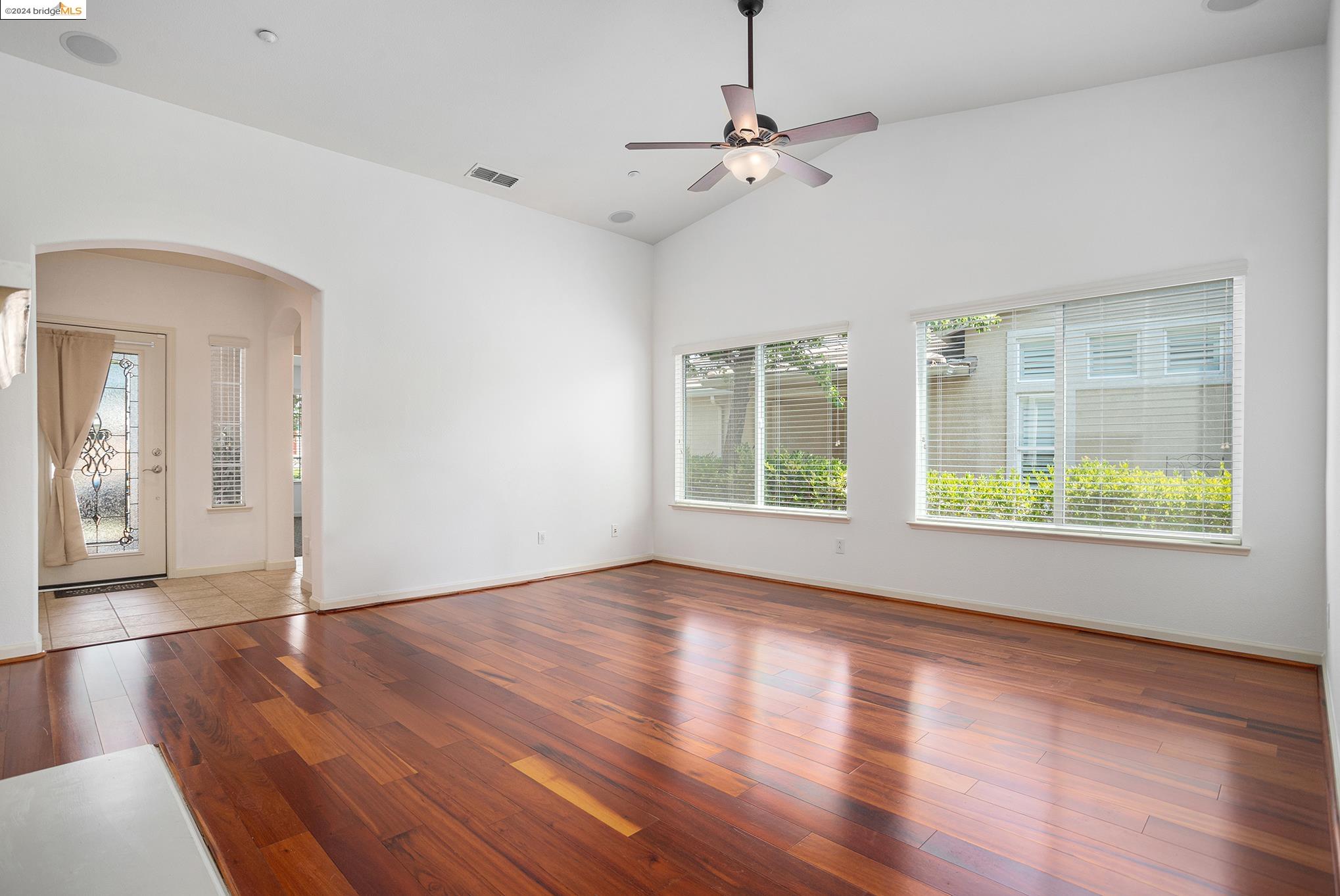 518 Anglebrook