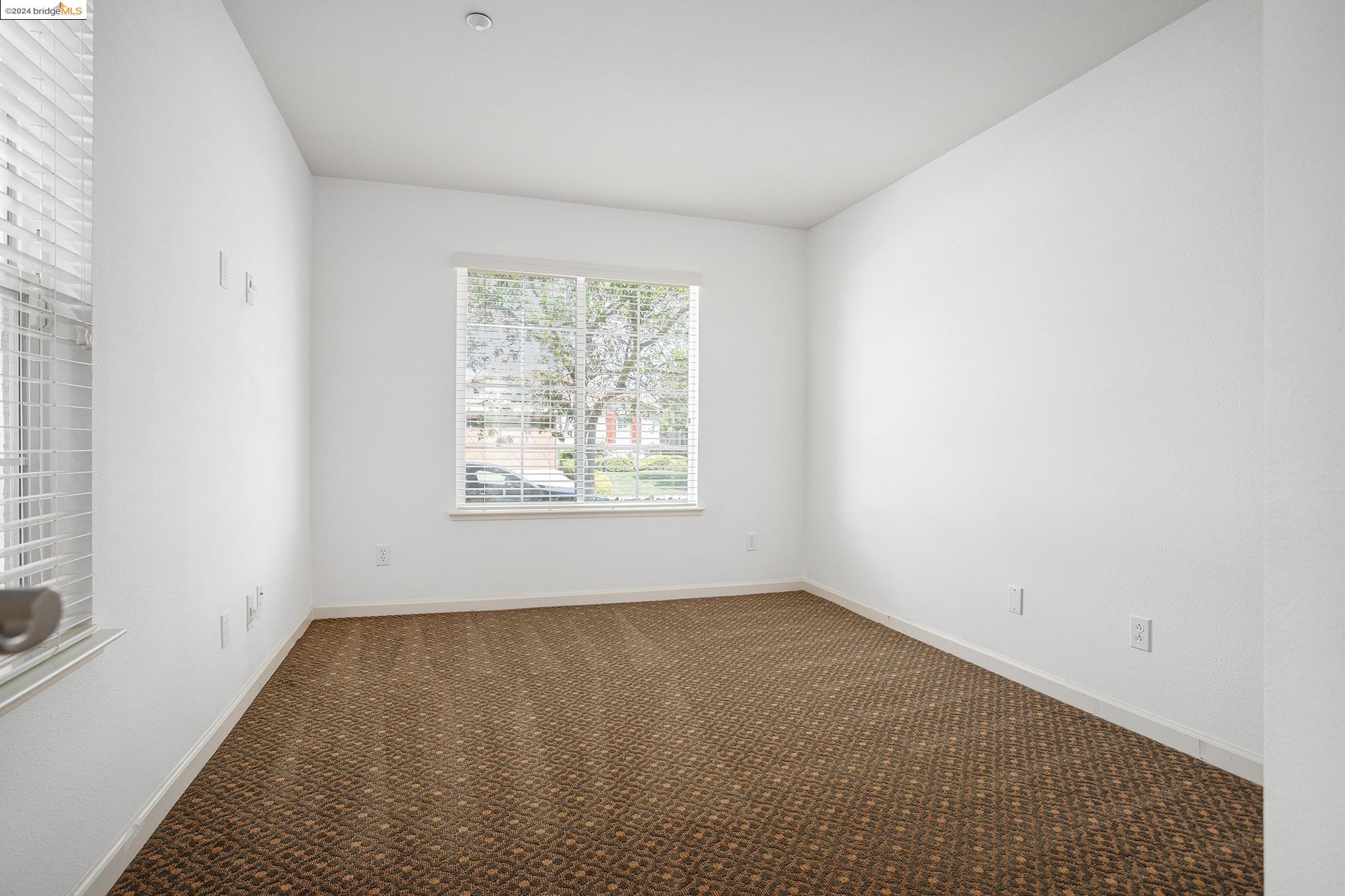 518 Anglebrook