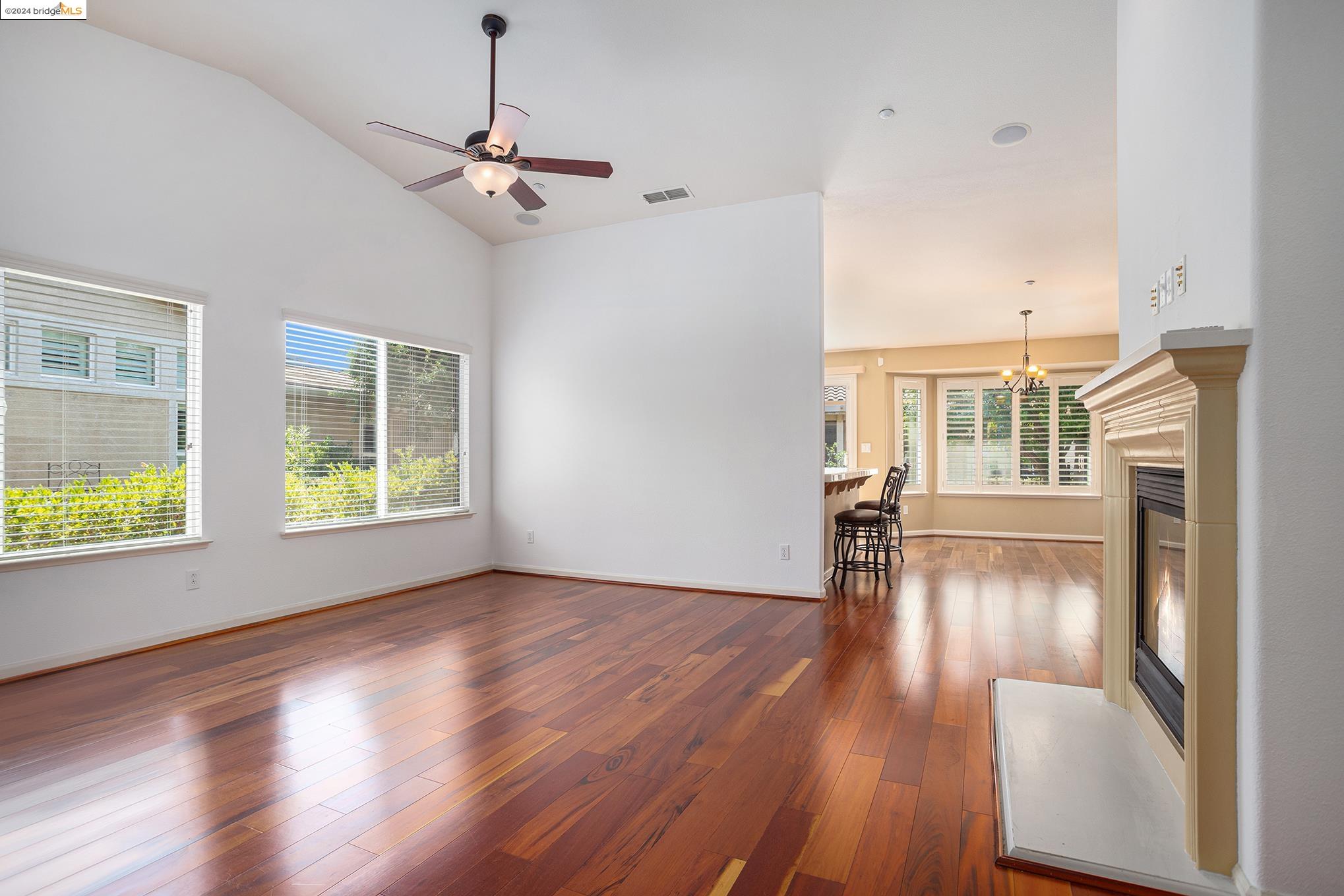 518 Anglebrook