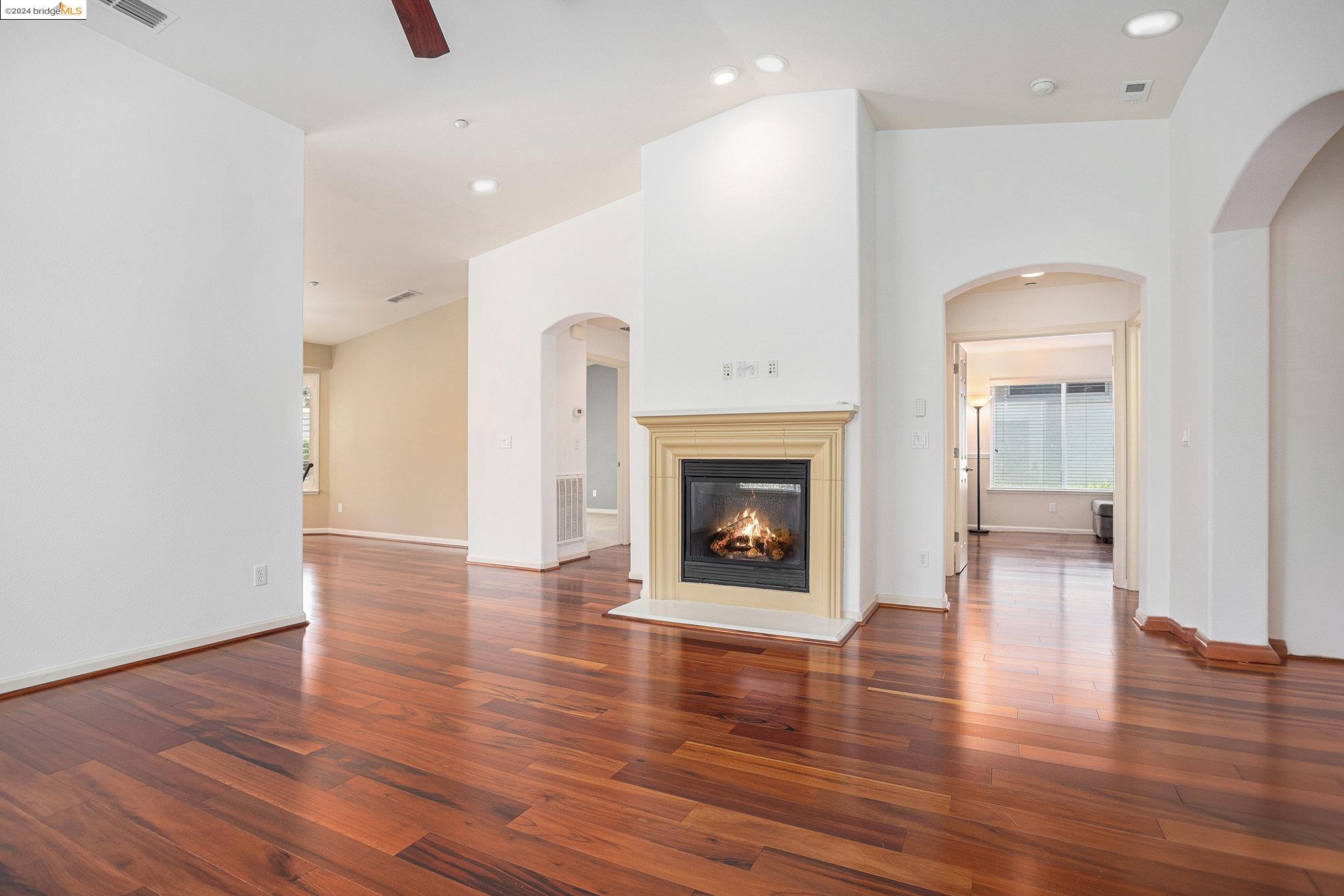 518 Anglebrook