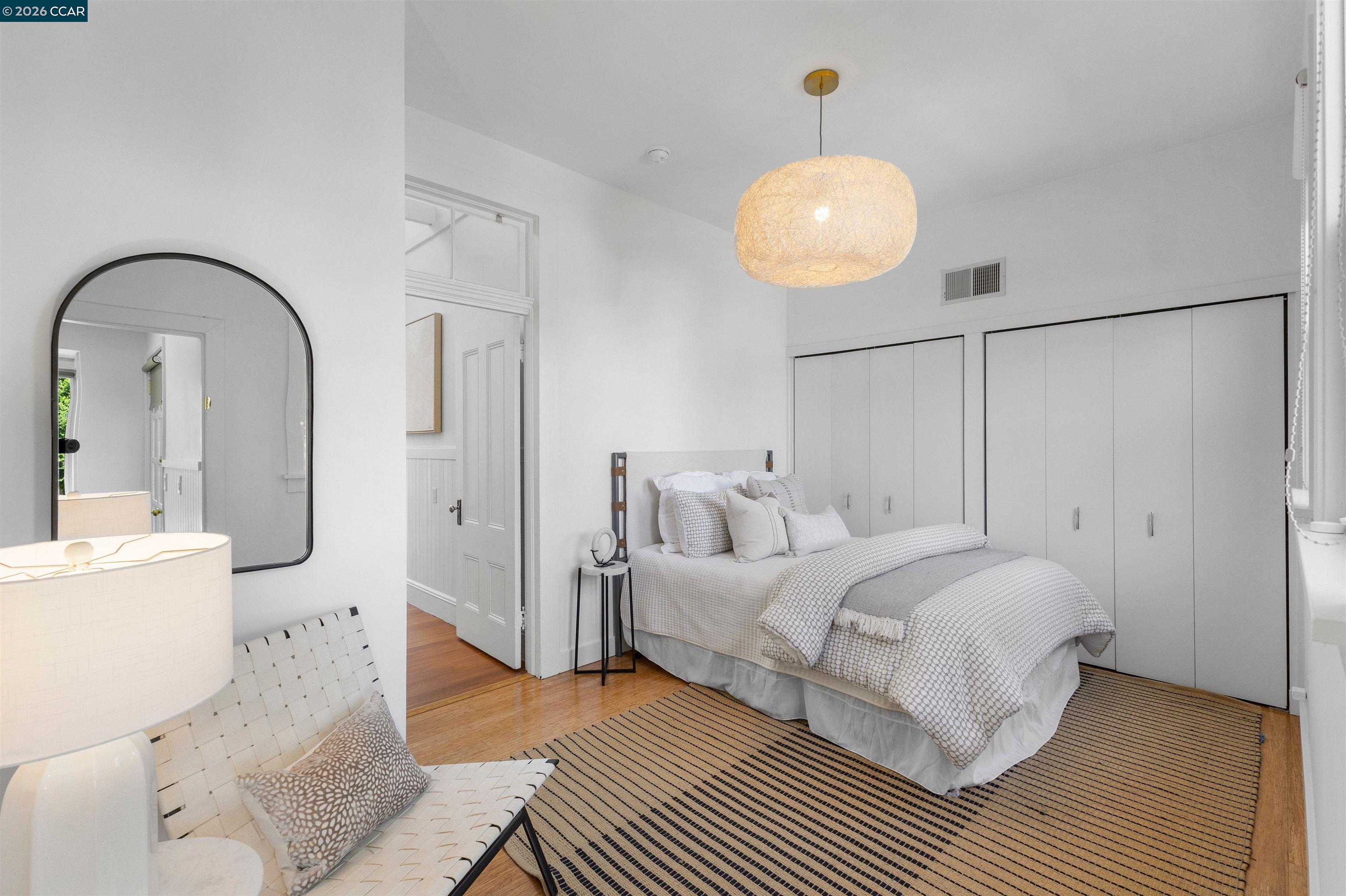 3934 Cesar Chavez St