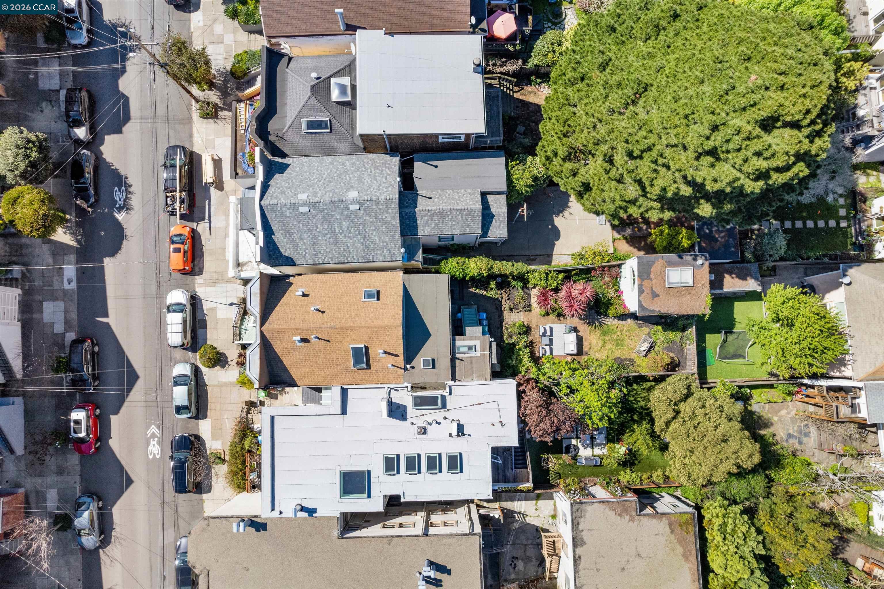 3934 Cesar Chavez St