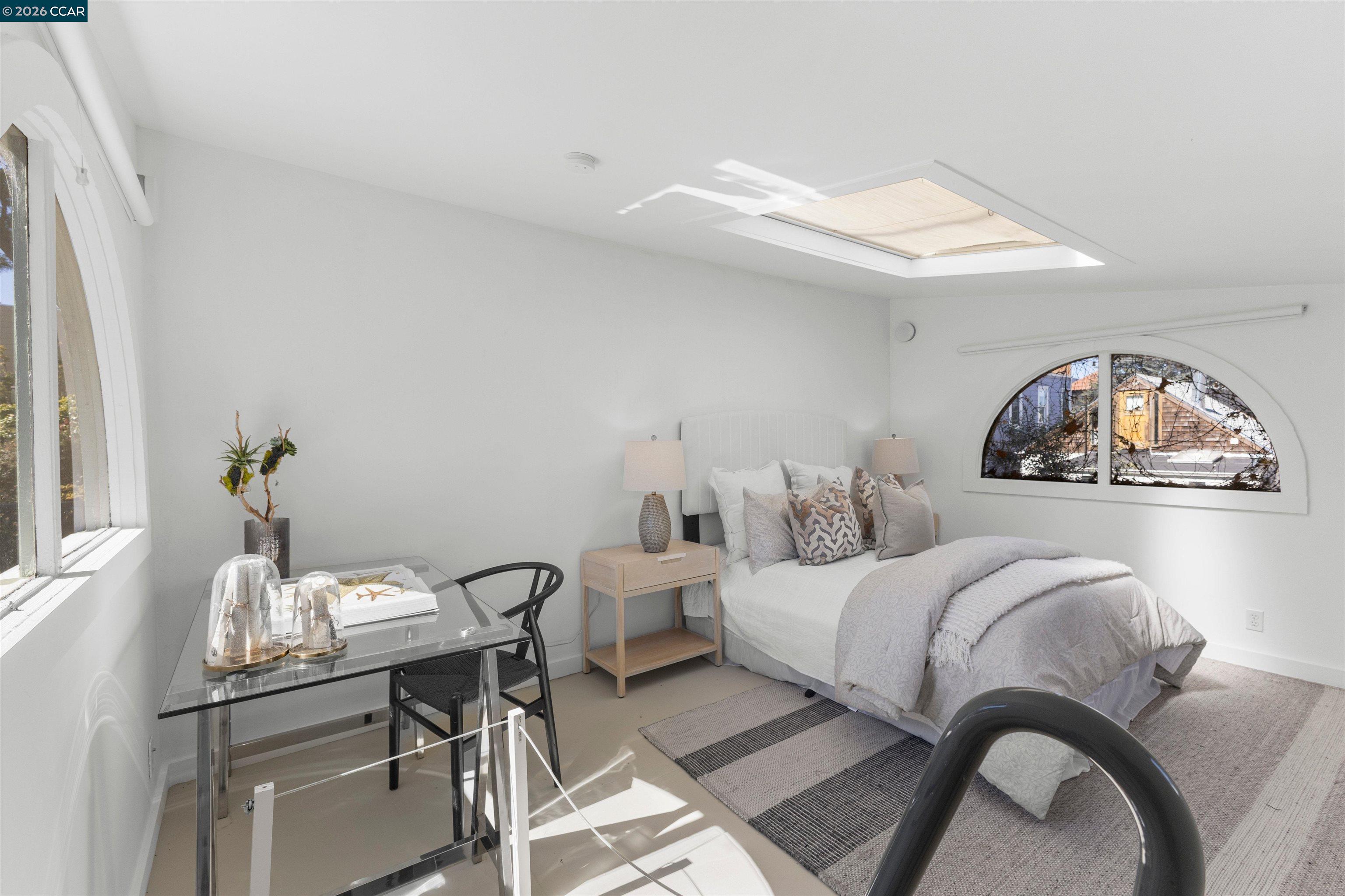 3934 Cesar Chavez St