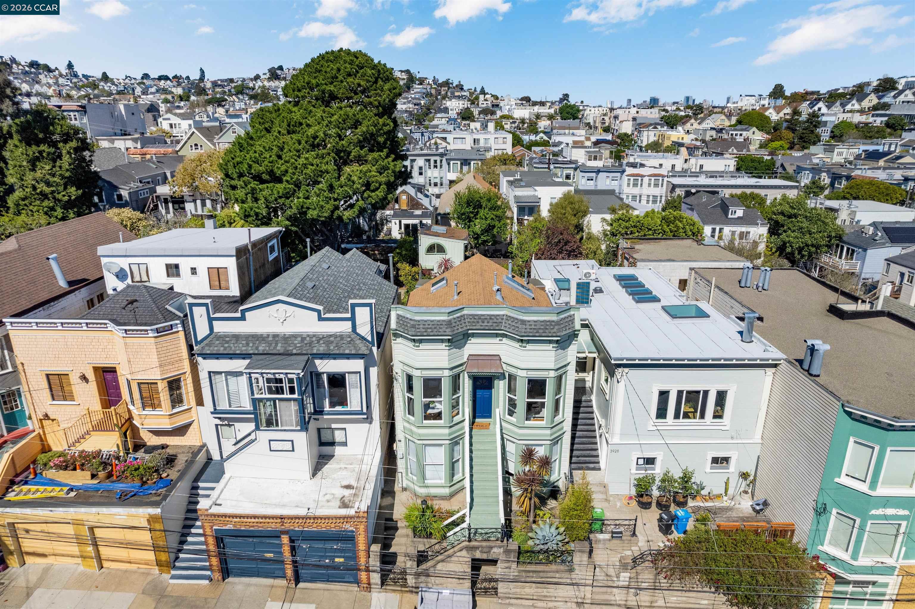 3934 Cesar Chavez St