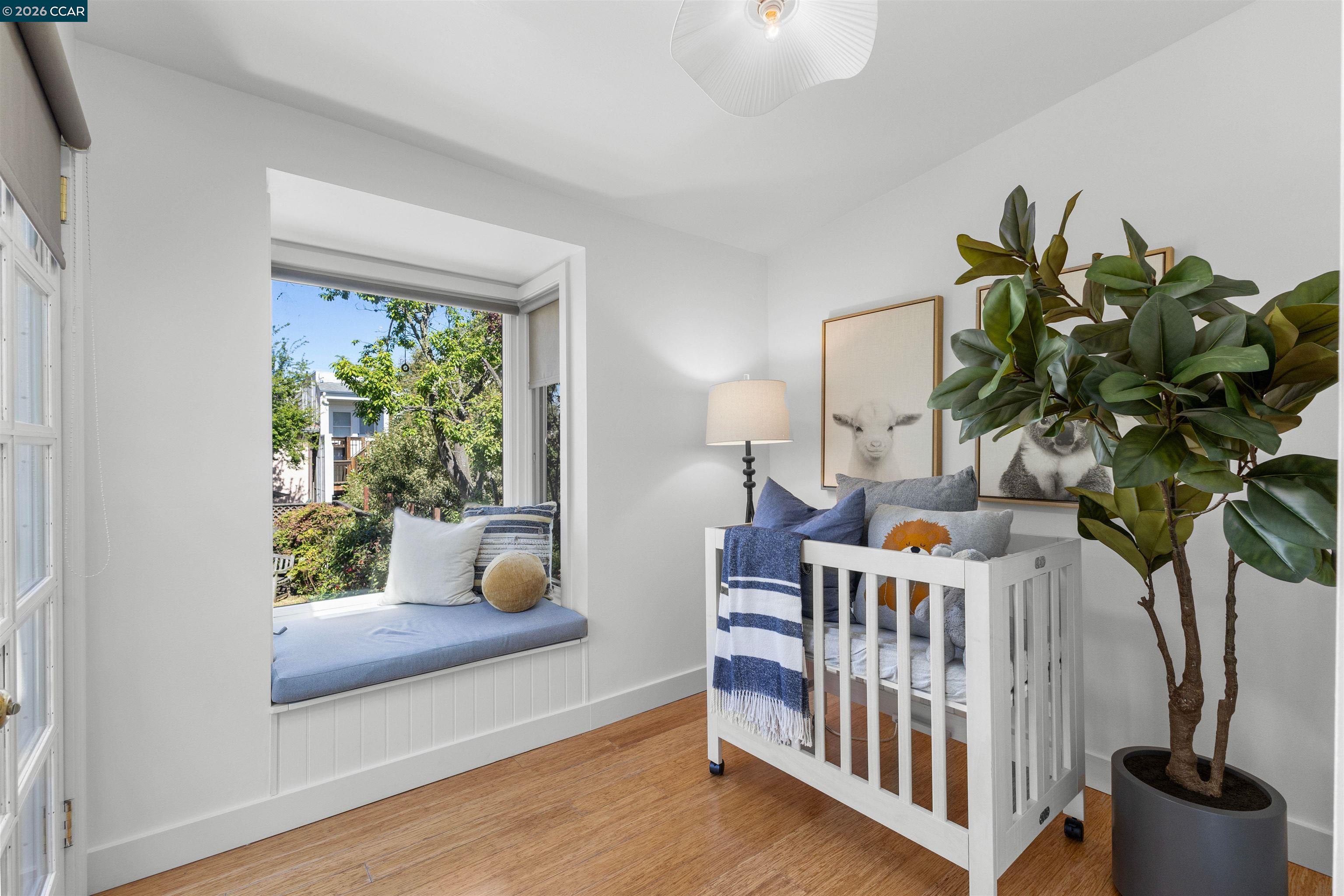 3934 Cesar Chavez St