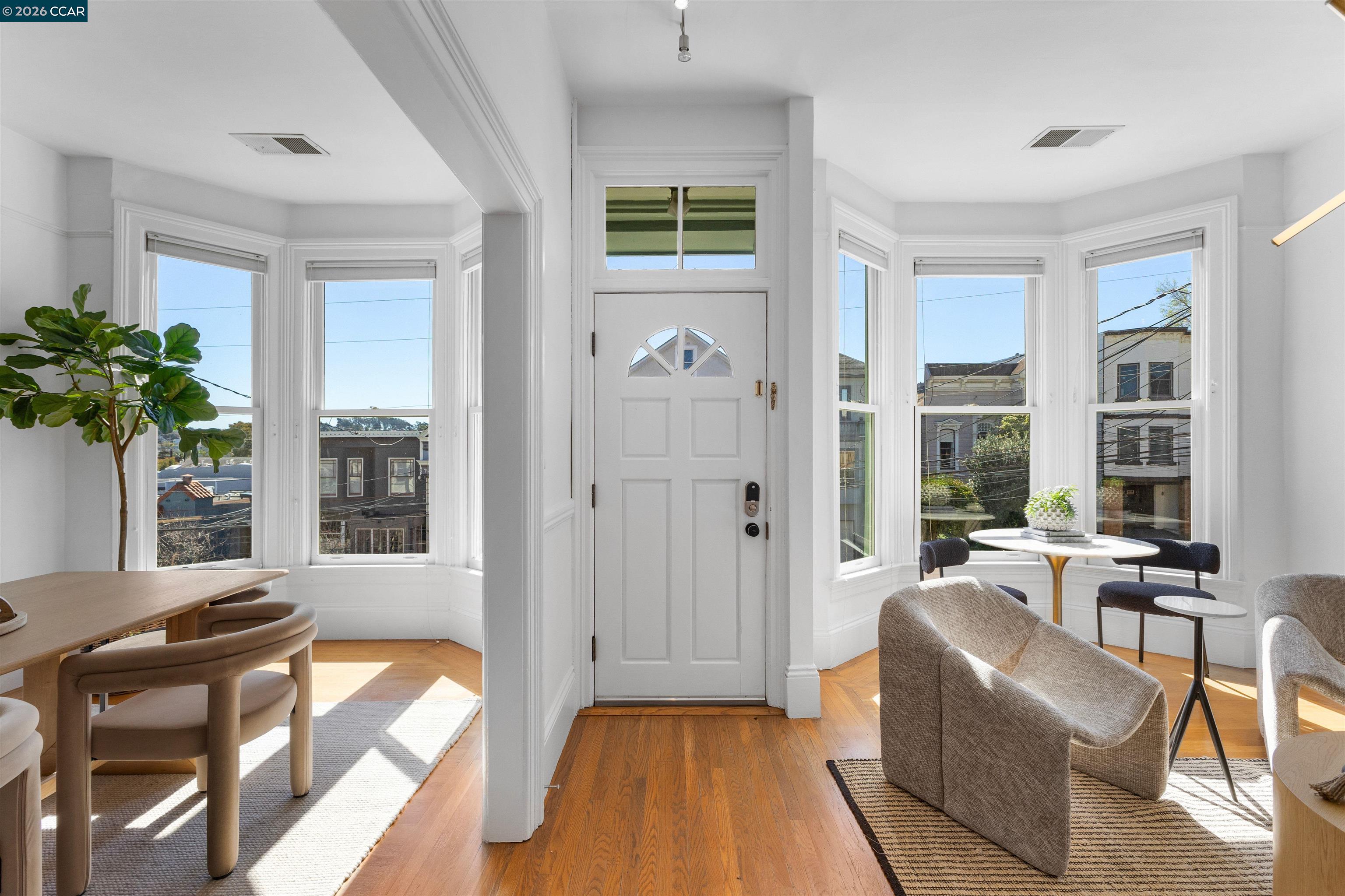 3934 Cesar Chavez St