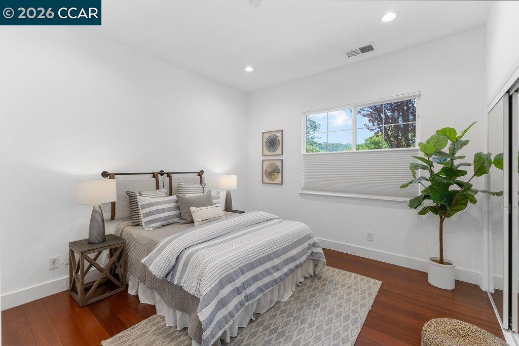 172 Sugarloaf Ct