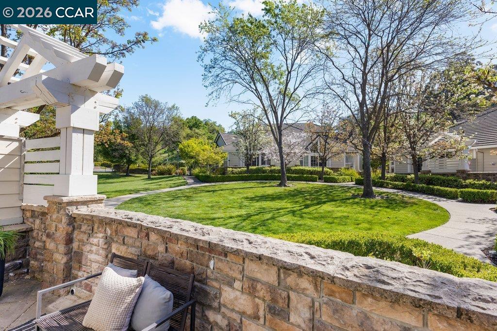 172 Sugarloaf Ct