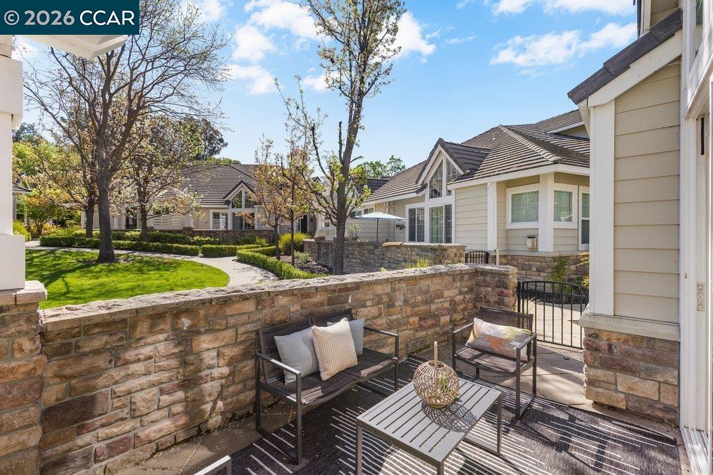 172 Sugarloaf Ct